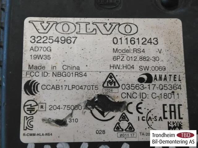 Volvo XC60 2018- Aktív ütközésvédelem érzékelő nézet 3