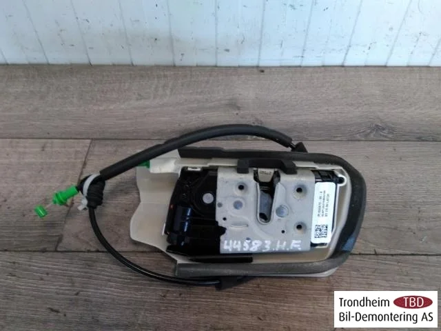 Tesla MODEL 3 2017--> Carcasă încuietoare ușă