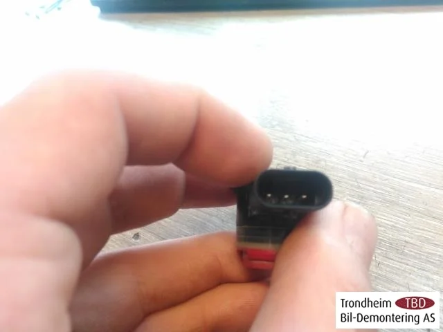 Tesla MODEL 3 2017--> Tolatószenzor nézet 2