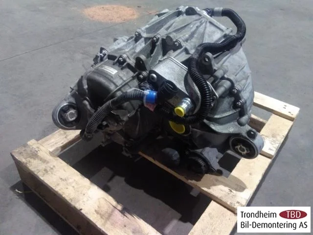 Tesla MODEL 3 2017--> Elektromos motor, első nézet 2