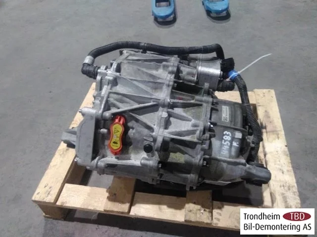 Tesla MODEL 3 2017--> Elektromos motor, első nézet 3