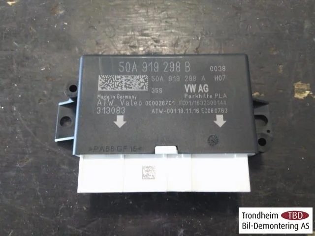 Volkswagen PASSAT 2015-19 Control unit, parking assist