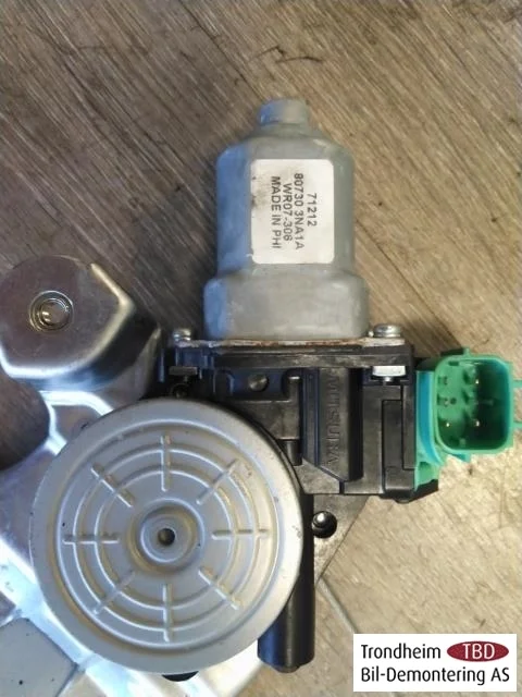 Nissan LEAF 2017-24 Electric window regulator, complete view 2