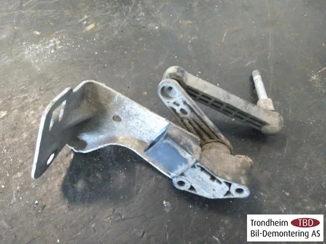 Tesla MODEL S 2013- Senzor reglaj nivel / suspensie pneumatică vedere 2
