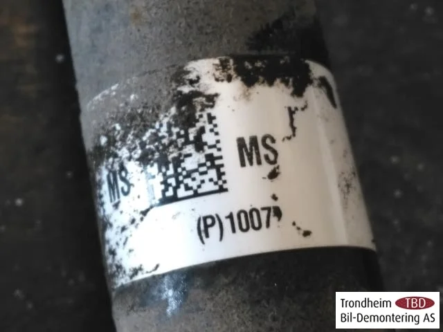Tesla MODEL S 2013- Rear right driveshaft view 2