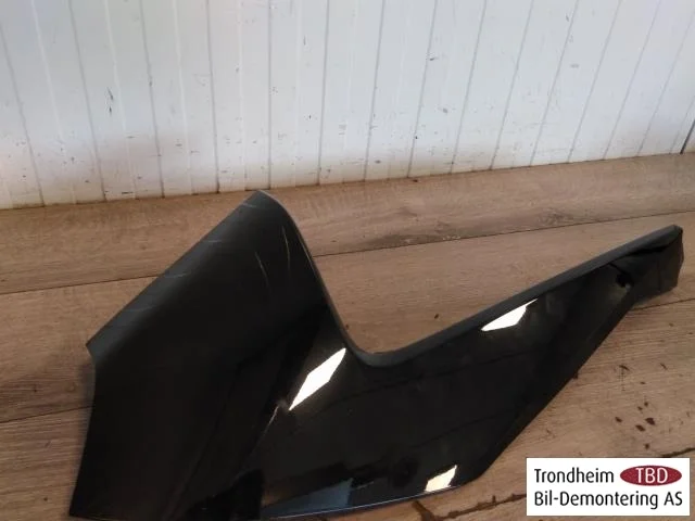 Nissan LEAF 2017-24 Spoiler, tailgate view 4