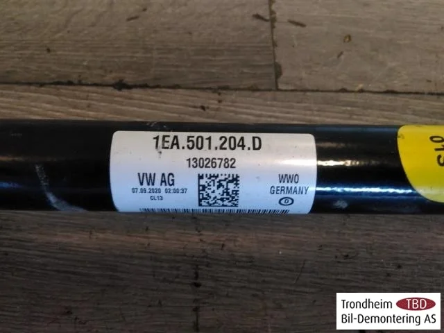Volkswagen ID.3 2021- Rear right driveshaft view 3