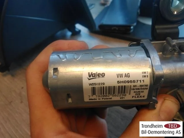 Volkswagen ID.3 2021- Motor ștergător hayon vedere 3