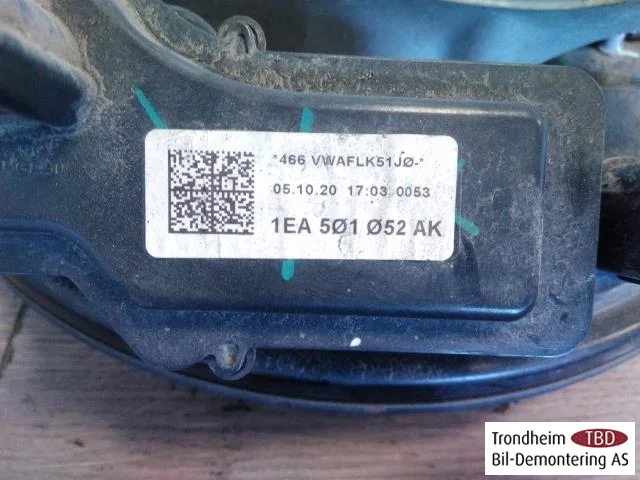 Volkswagen ID.3 2021- Csonkállvány, jobb hátsó nézet 4