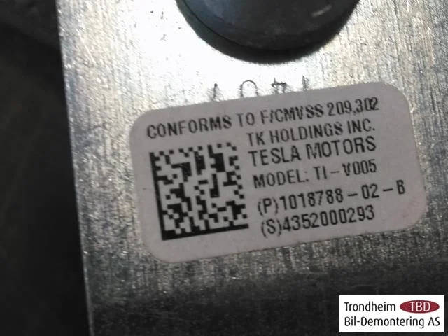 Tesla MODEL S 2013- Biztonsági öv, első, jobb nézet 3