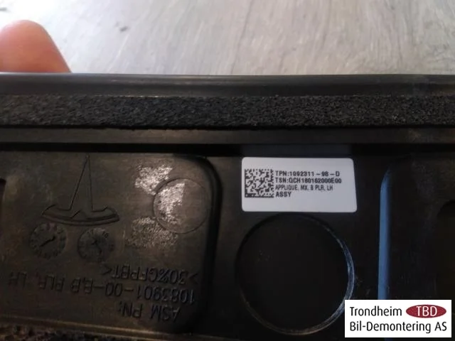 Tesla MODEL X 2016- Body shell view 4