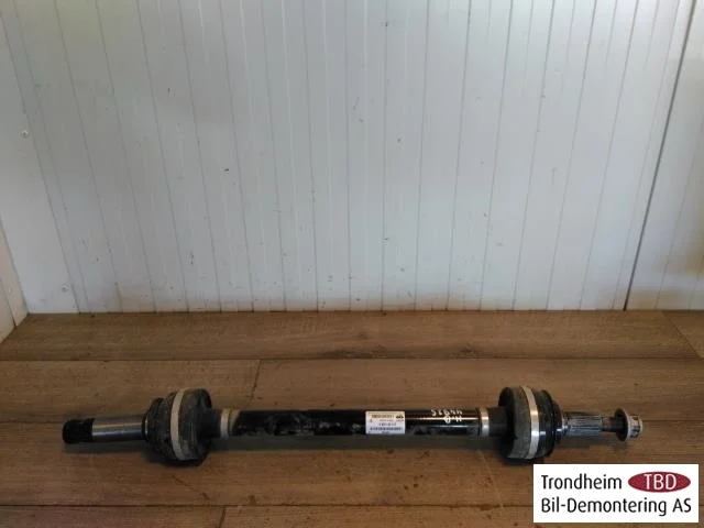 Porsche TAYCAN 2020- Rear right driveshaft view 2
