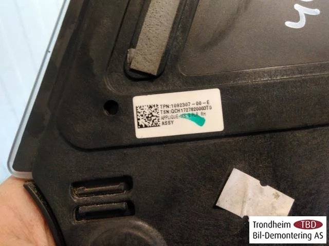Tesla MODEL S 2013- Body shell view 4