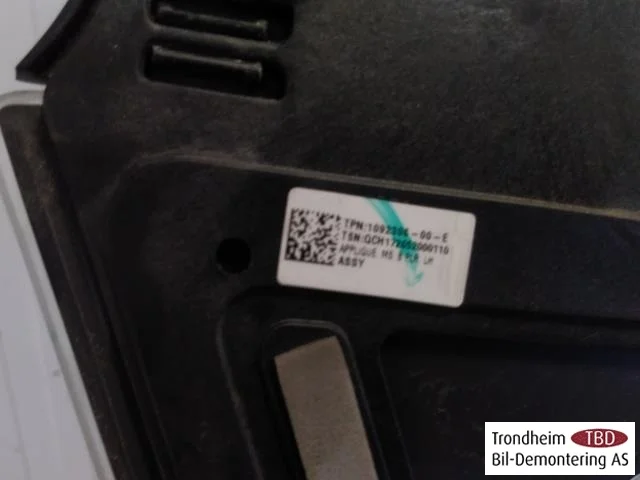 Tesla MODEL S 2013- Body shell view 4