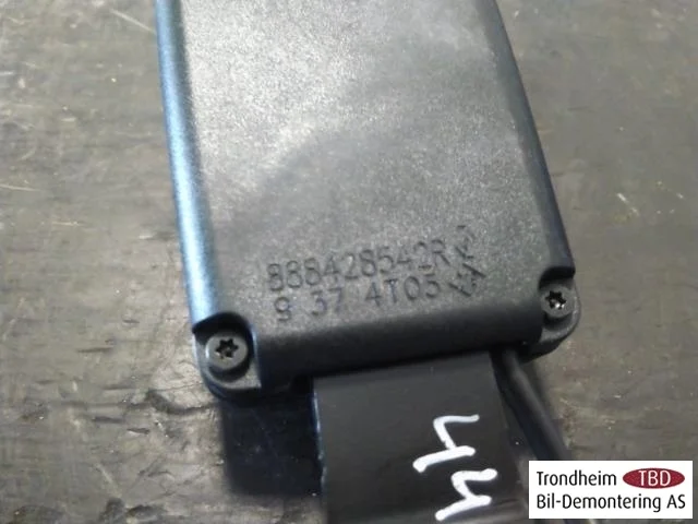 Renault ZOE/E- TECH 2013--> Seat belt buckle / anchor view 2