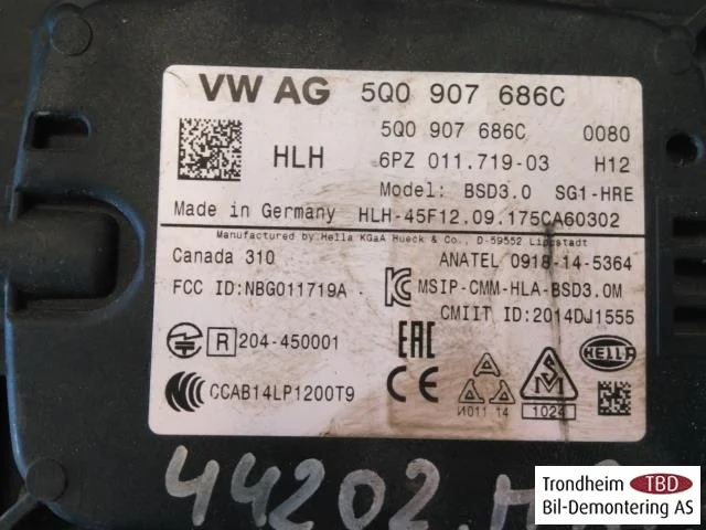 Volkswagen GOLF, E-GOLF VII 2013-20 Aktív ütközésvédelem érzékelő nézet 3