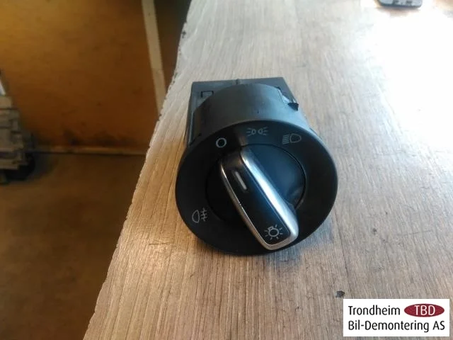 Volkswagen UP!, E-UP! Fényszóró főkapcsoló