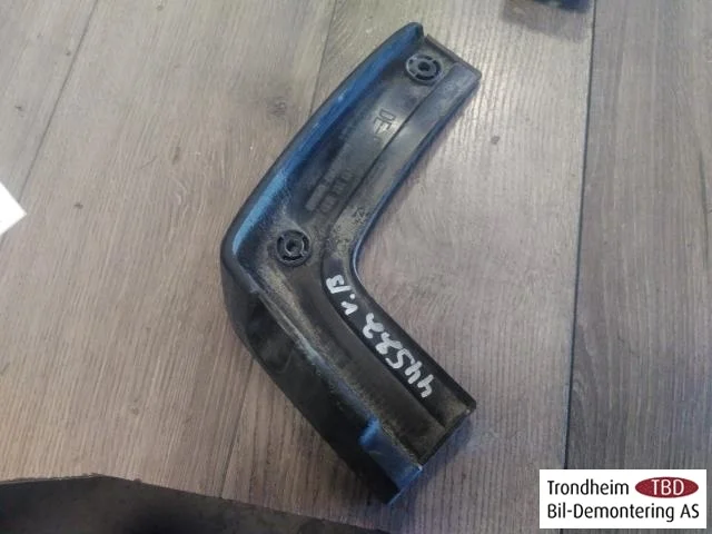 Kia NIRO 2017-22 Inner fender liner view 2