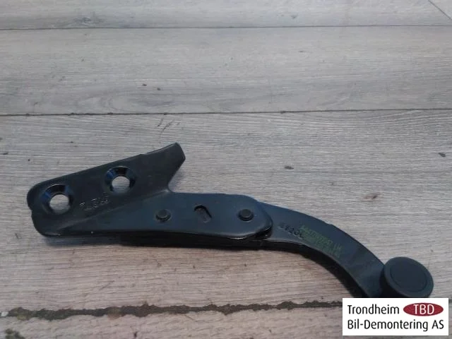 Mercedes V W447//W640/W448 2014- Door hinge