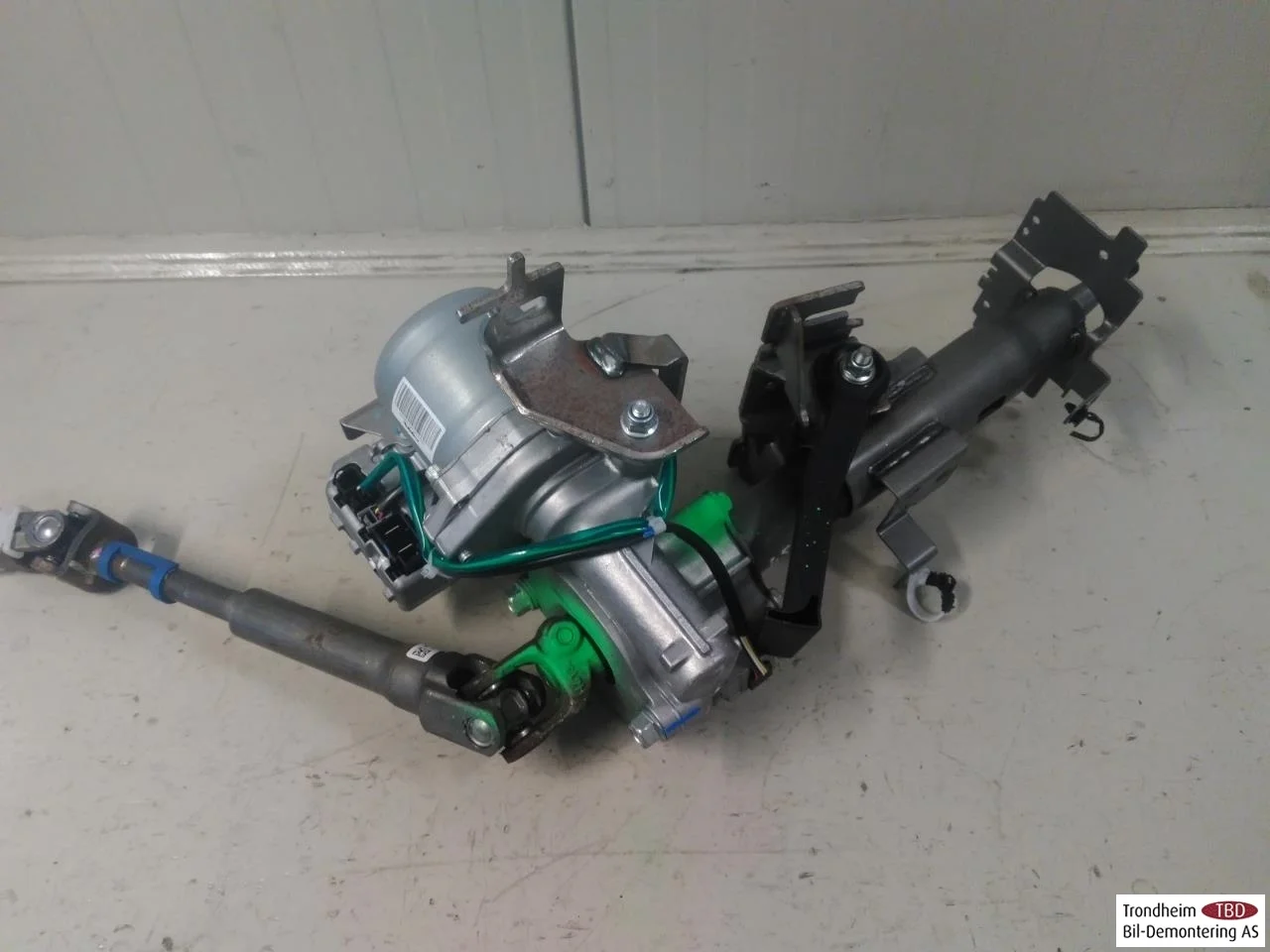 Nissan LEAF 2017-24 Steering column assembly with power assist view 2