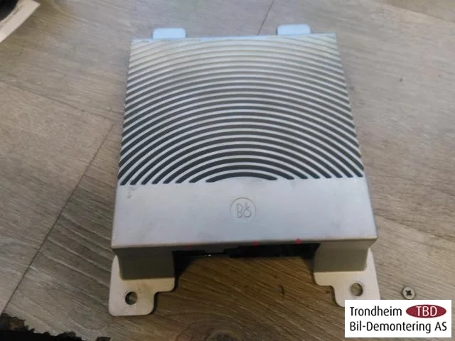 Ford MUSTANG MACH-E 2021- Radio / hi-fi amplifier