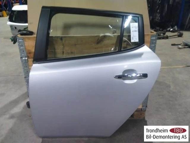 Nissan LEAF 2011-17 Ajtó, 4 ajtós, hátsó, bal