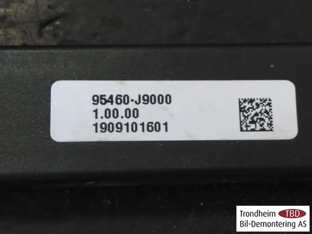 Hyundai KONA / ELECTRIC 2018-23 Antenna amplifier view 3
