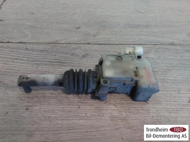 Tesla MODEL S 2013- Hood latch