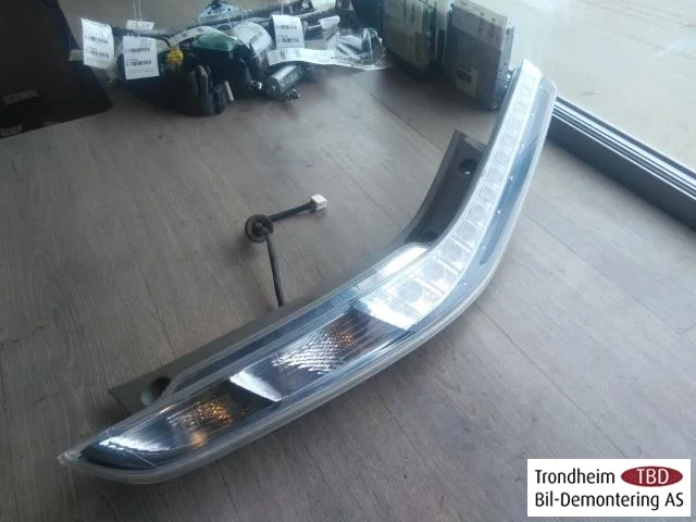 Nissan LEAF 2011-17 Right tail light