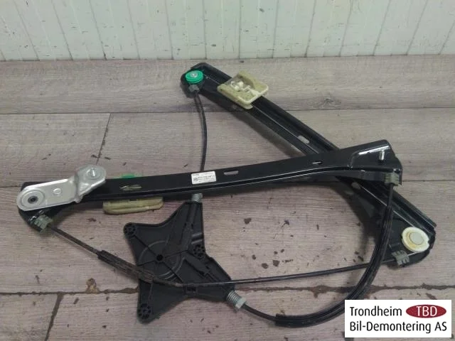 Volkswagen PASSAT 2015-19 Electric window regulator, complete