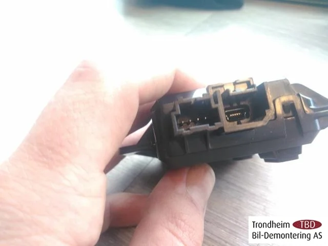 Tesla MODEL 3 2017--> Vezérlőegység, egyéb nézet 3