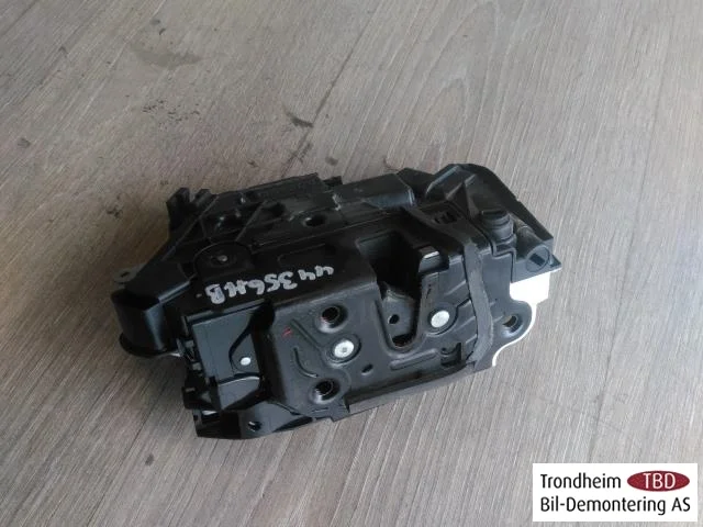 Volkswagen UP!, E-UP! Carcasă încuietoare ușă