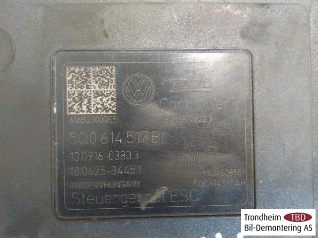 Volkswagen PASSAT 2015-19 ABS hidraulika egység (tömb) nézet 4