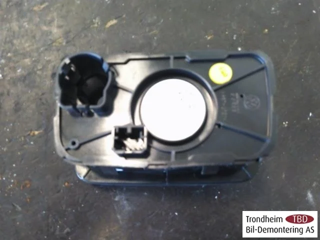Volkswagen PASSAT 2015-19 Headlight switch view 2