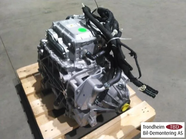 Ford MUSTANG MACH-E 2021- Elektromos motor, hátsó nézet 2