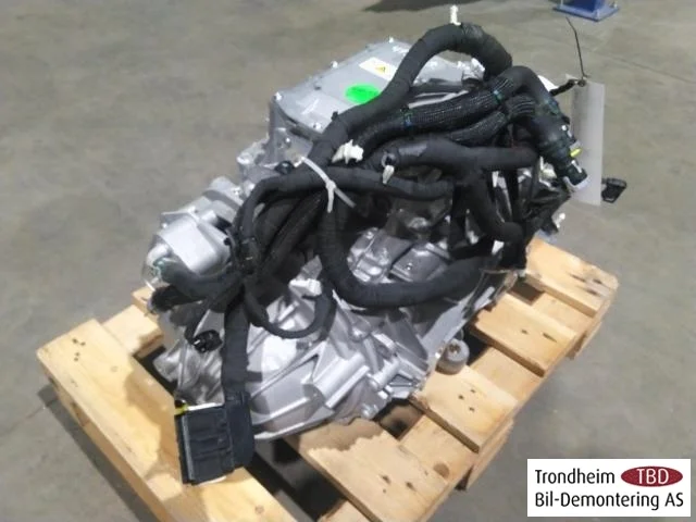 Ford MUSTANG MACH-E 2021- Elektromos motor, hátsó nézet 3