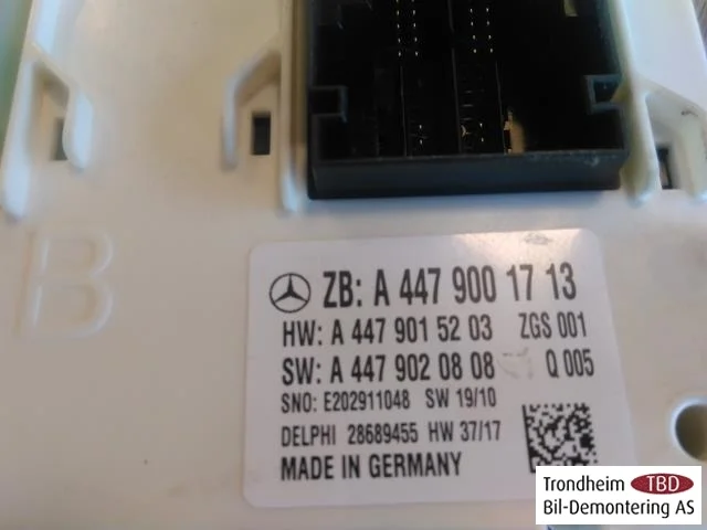 Mercedes V W447//W640/W448 2014- Vezérlőegység, egyéb nézet 3