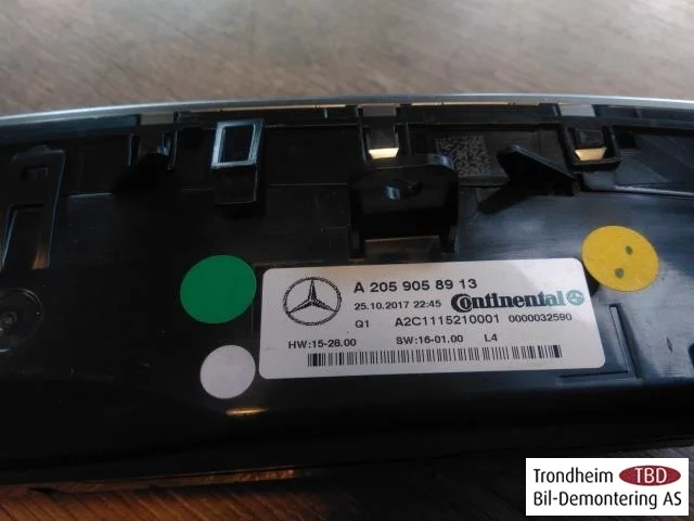 Mercedes GLC X253/C253 2015-22 Heater control unit view 3