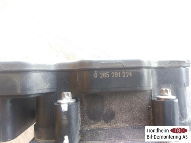 Mercedes V W447//W640/W448 2014- ABS hydraulic unit view 4