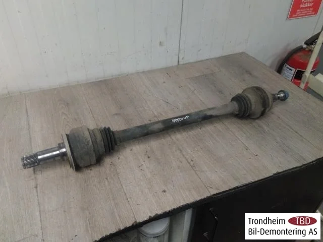 Mercedes GLC X253/C253 2015-22 Rear left driveshaft