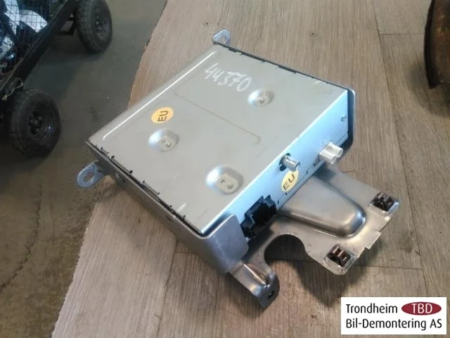 Tesla MODEL S 2013- Radio / hi-fi, other