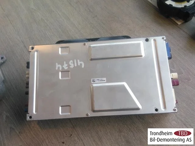 Tesla MODEL S 2013- Vezérlőegység, autopilot nézet 2