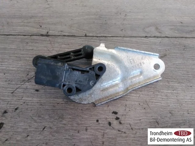 Tesla MODEL 3 2017--> Senzor reglaj nivel / suspensie pneumatică vedere 2