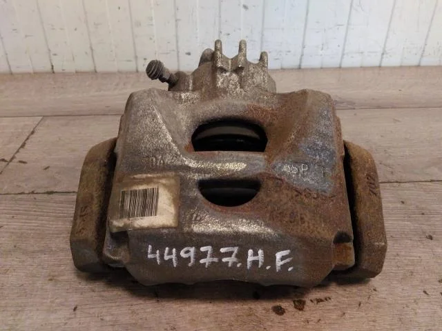 Peugeot 208/E-208 2020-> Féknyereg, első, jobb