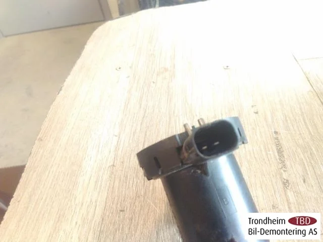 Mercedes GLC X253/C253 2015-22 Vacuum valve view 3