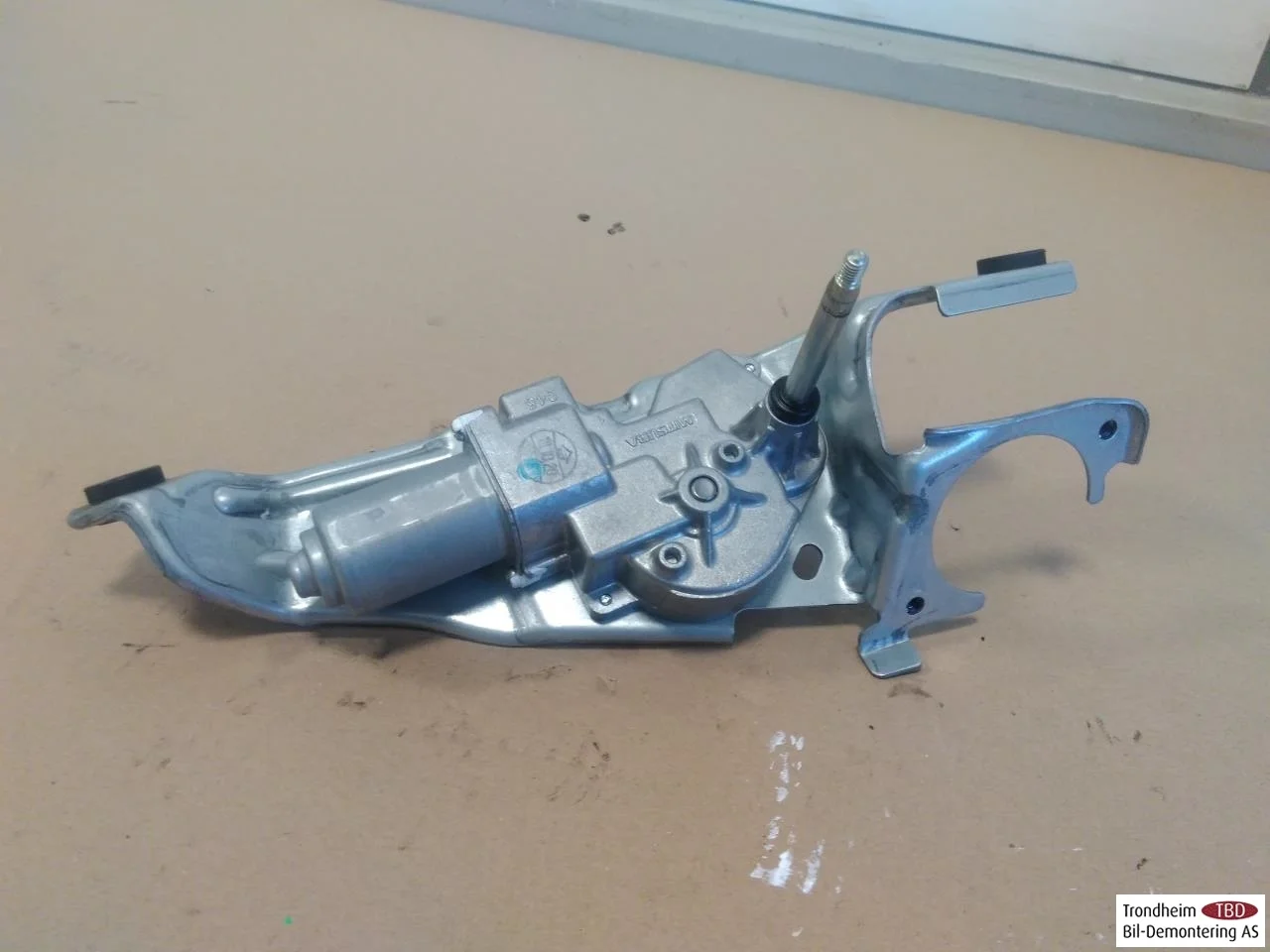 Mazda MX-30 2020- Ablaktörlő motor, csomagtérajtó