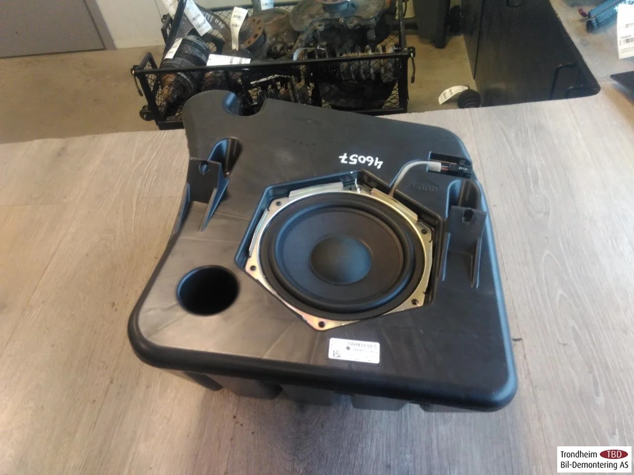 Tesla MODEL S 2013- Hangszóró