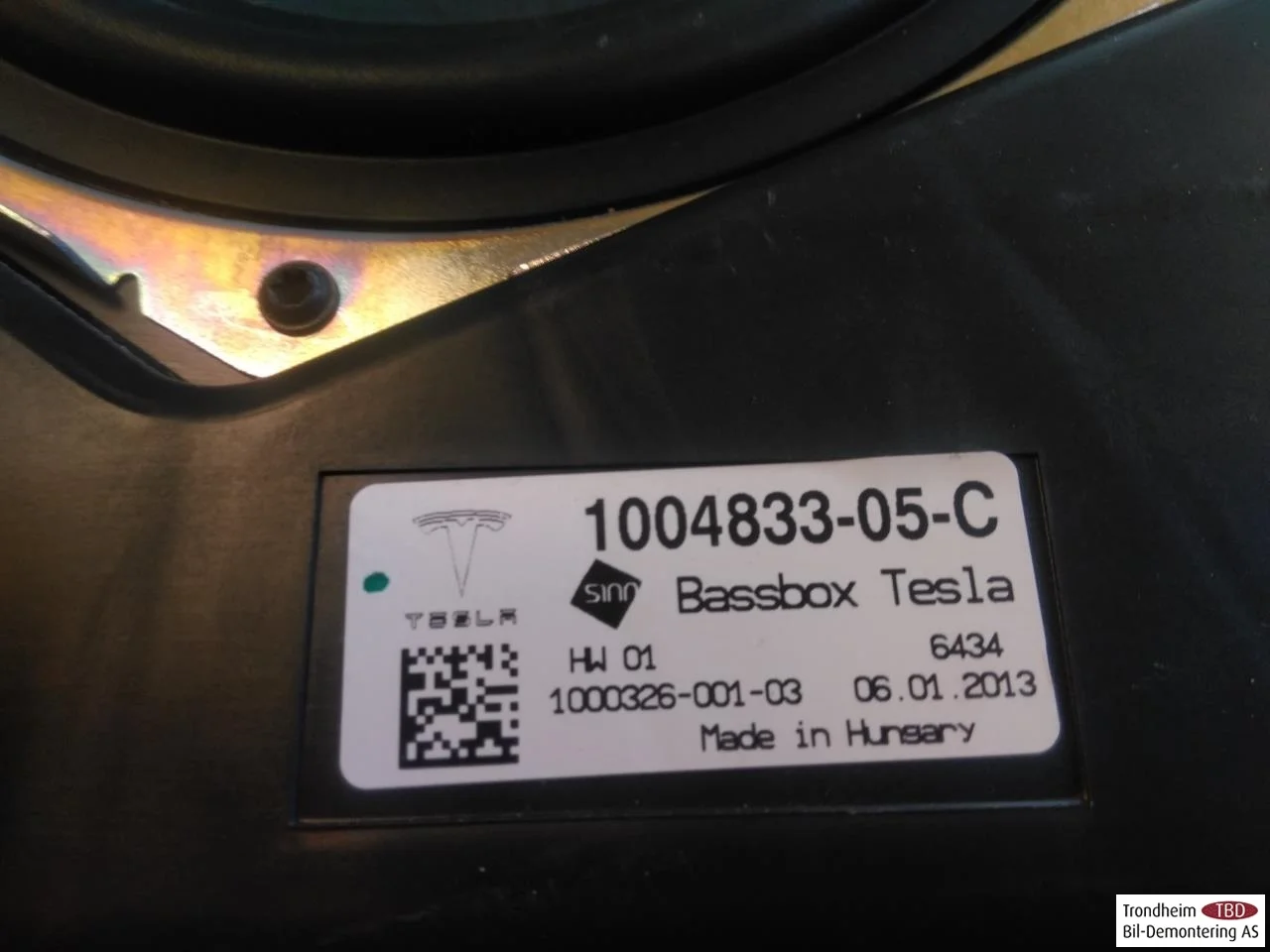 Tesla MODEL S 2013- Hangszóró nézet 3