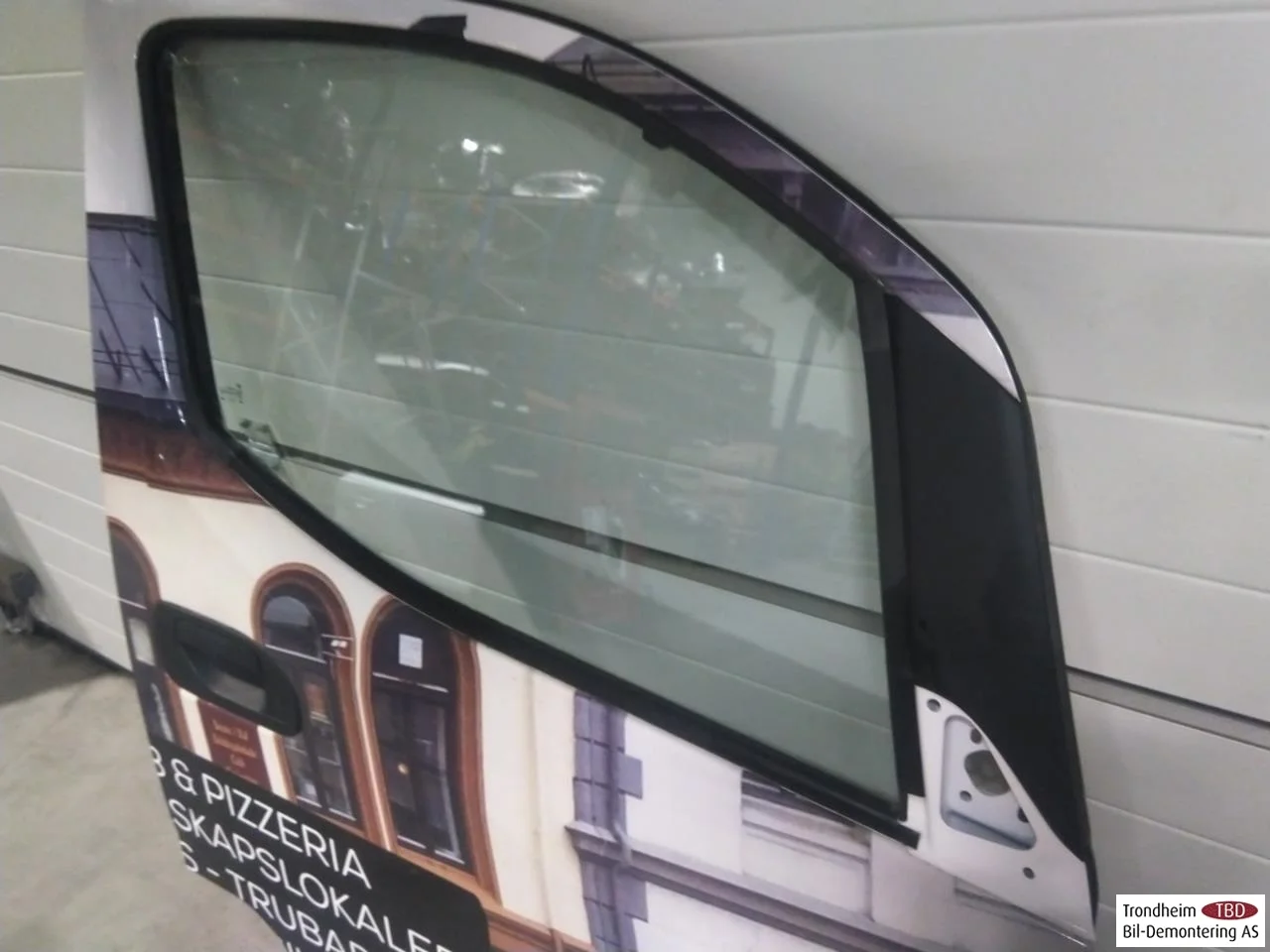 Nissan E-NV200 / EVALIA Ajtó, 4 ajtós, első, jobb nézet 2