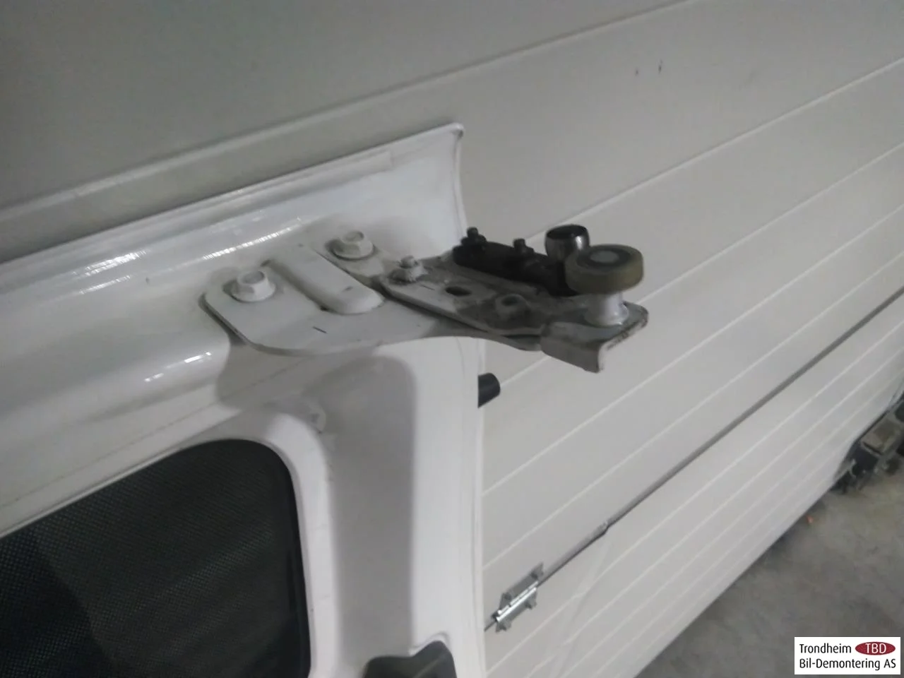 Nissan E-NV200 / EVALIA Left sliding door view 4